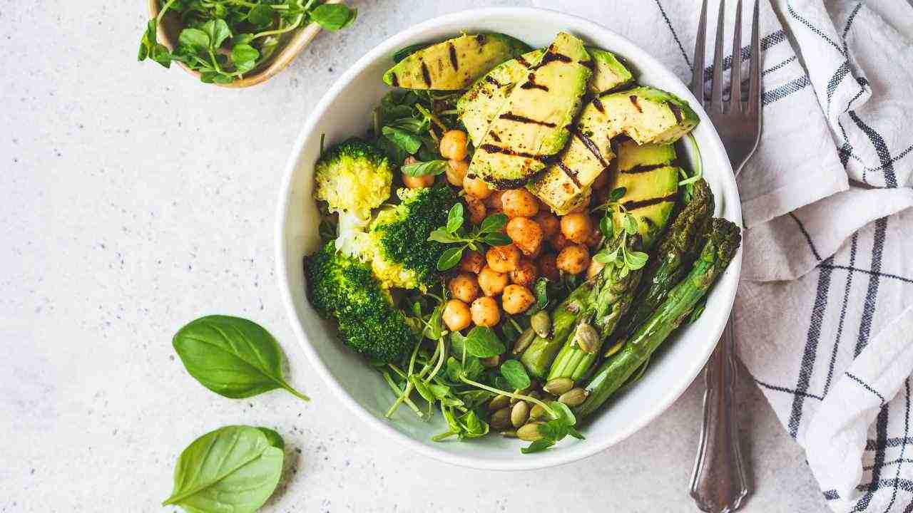 Insalata dimagrante veloce - RicettaSprint