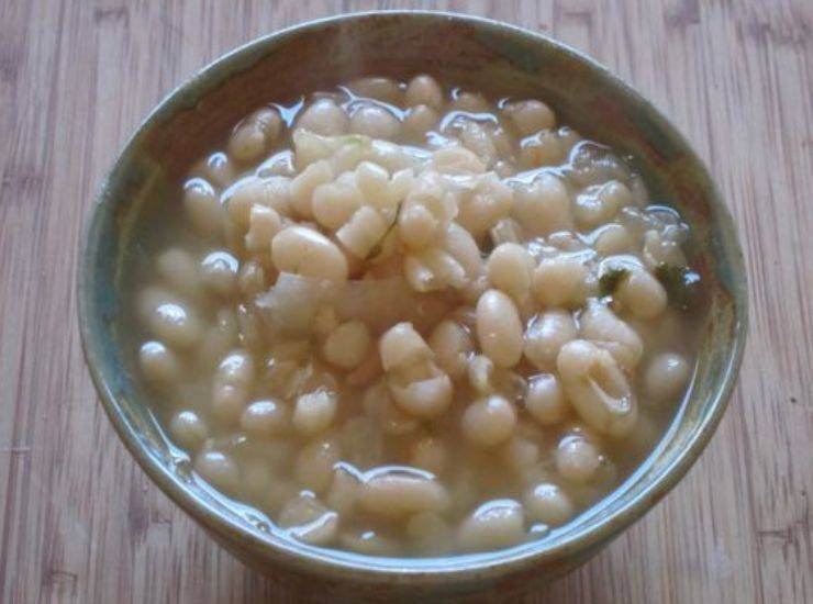 Insalata mista di fagioli e pomodori RicettaSprint