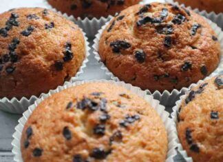 Muffin ricotta e yogurt con gocce di cioccolato RicettaSprint