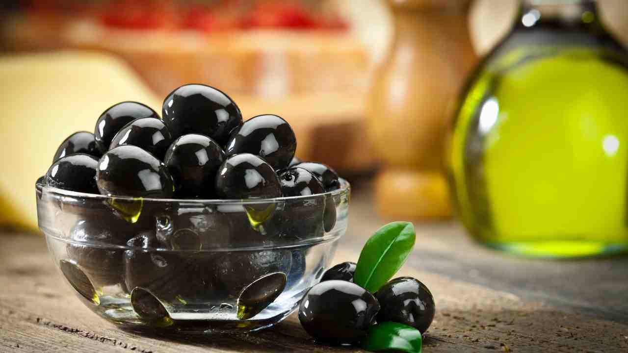 Olive nere come sono colorate - RicettaSprint
