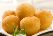 Palline di formaggio filanti