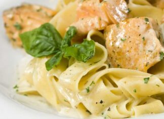 Pappardelle al salmone fresco
