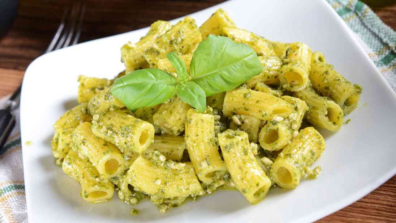 Pasta al pesto di ricotta e pistacchio
