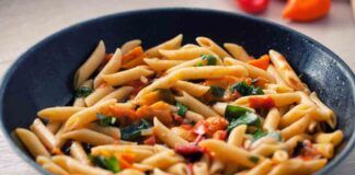 Pasta con crema di peperoni - RicettaSprint