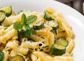 Pasta con le zucchine - RicettaSprint