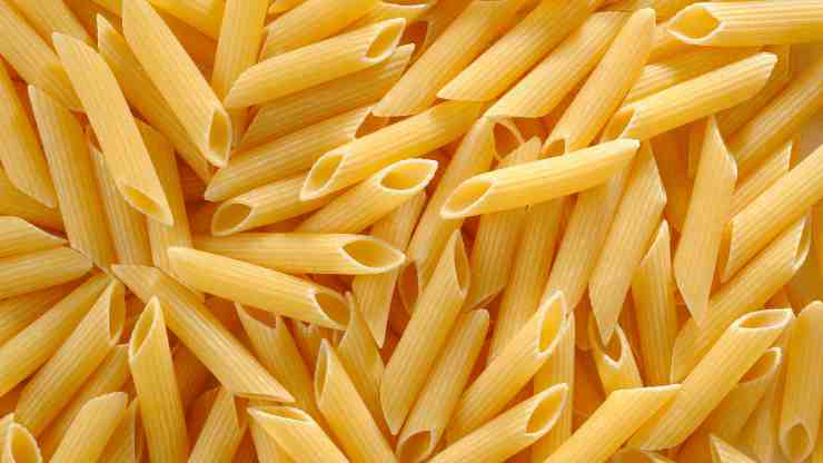Pasta fredda ai formaggi e zucchine RicettaSprint