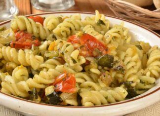 Pasta fredda con zucchine pomodori RicettaSprint