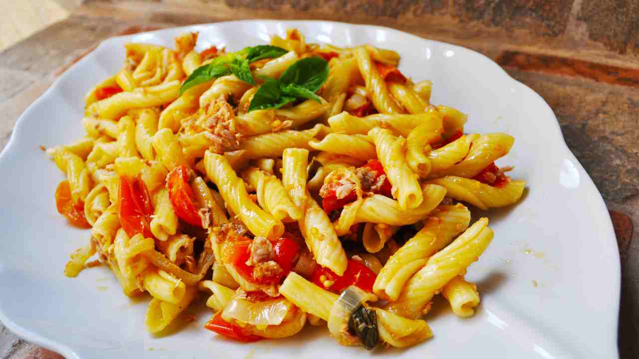 Pasta peperoni e tonno RicettaSprint