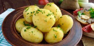 Patate bollite in microonde - 20250531 RicettaSprint