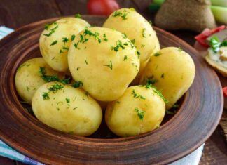 Patate bollite in microonde - 20250531 RicettaSprint