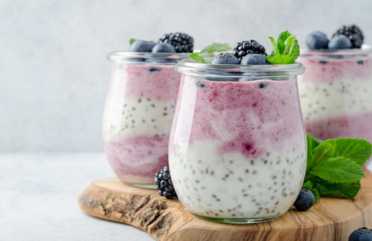 Semi di chia in yogurt