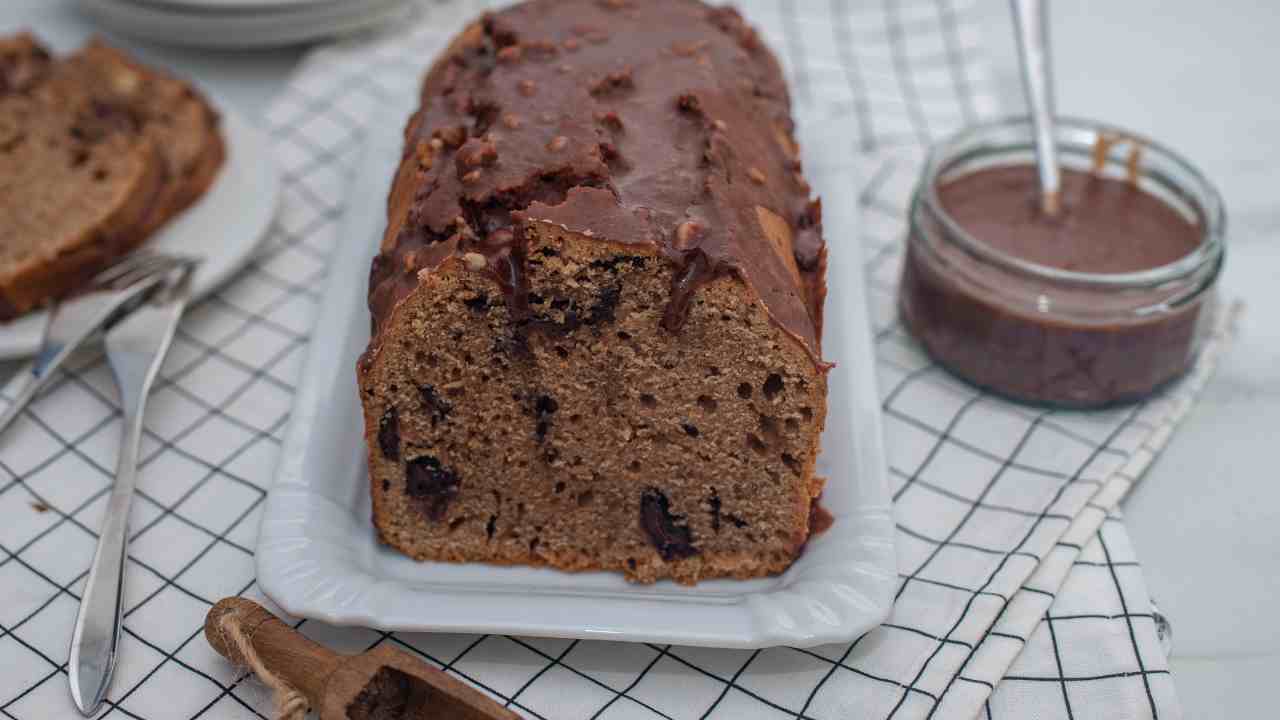 Plumcake al cioccolato con glassa RicettaSprint