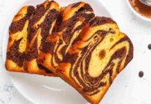Plumcake all'acqua variegato al cacao