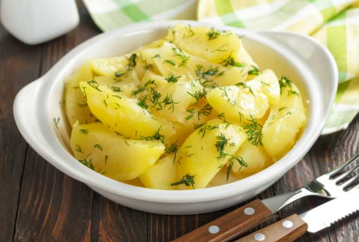 Pollo e patate con meno calorie - RicettaSprint