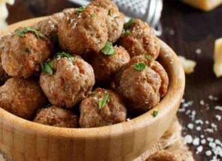 Polpette della nonna con uva passa e pinoli RicettaSprint