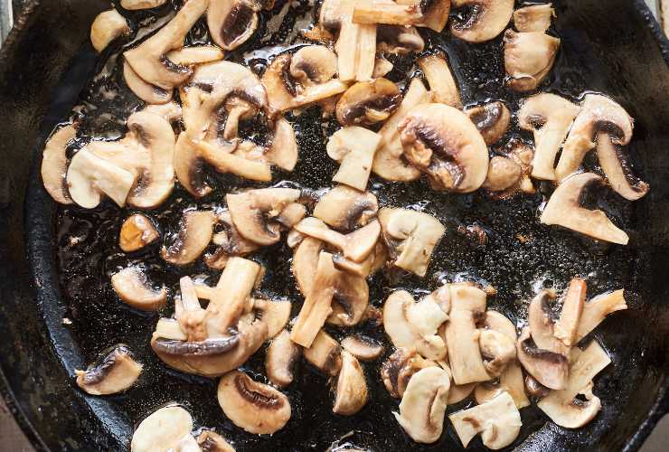 Ravioli con ripieno ai funghi - RicettaSprint
