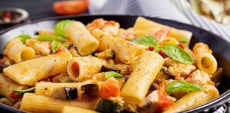 Rigatoni con melanzane e pesce spada
