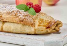 Rotolo di pasta frolla ripieno di marmellata RicettaSprint
