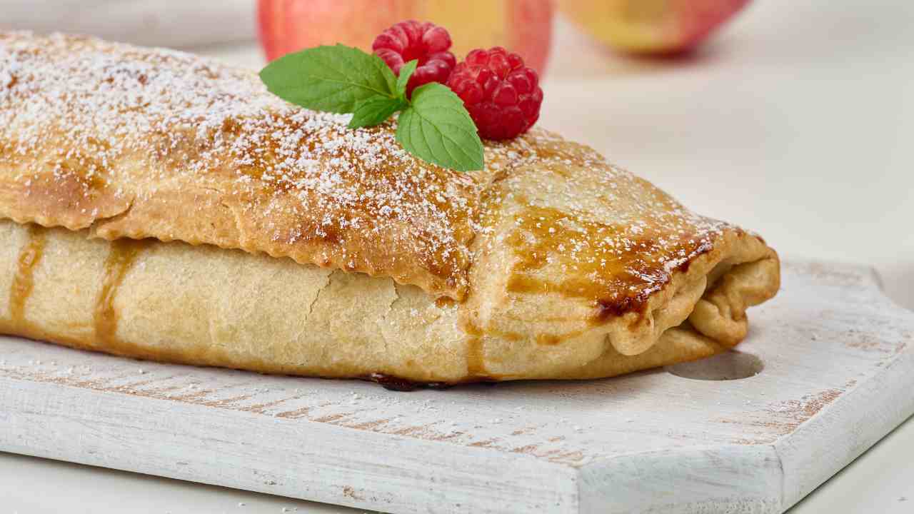 Rotolo di pasta frolla ripieno di marmellata RicettaSprint
