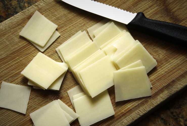 Rotolo di patate con prosciutto e formaggio - RicettaSprint