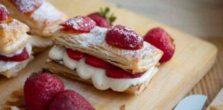 Sfogliatine con panna e fragole RicettaSprint