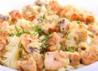 Tagliatelle al salmone