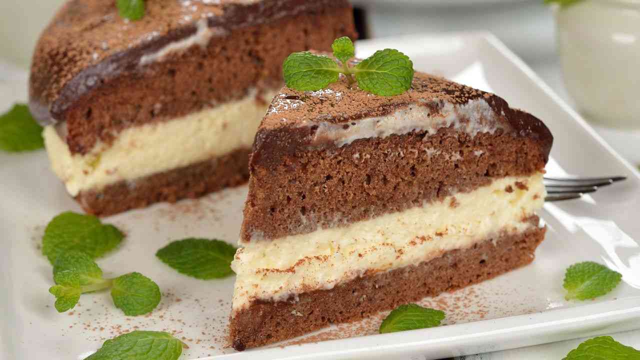 Torta kinder fetta al latte