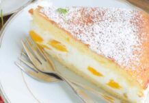 Torta margherita ripiena di panna e albicocche RicettaSprint