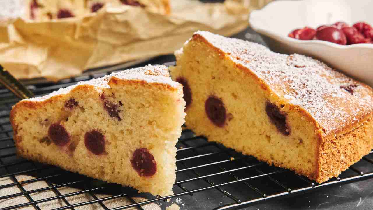 torta yogurt e ciliegie
