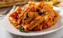 pasta del carcerato la preparo quando il frigo è vuoto, ogni volta svolto la cena e fanno tutti il bis, non è mai abbastanza!