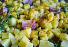 Con 4 patate di numero sto facendo un contorno speciale, lo cucinava sempre mia zia e andava a ruba ogni volta patate speciali