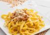 tagliatelle ragù-bianco