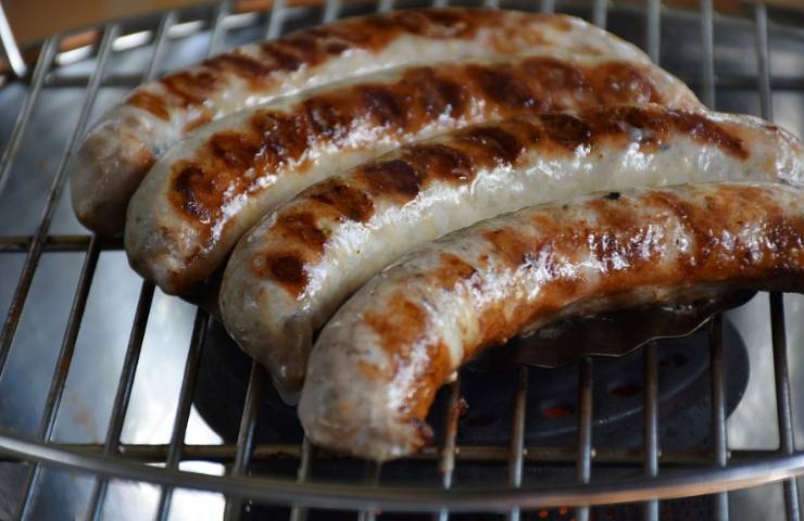 Salsicce cotte alla griglia