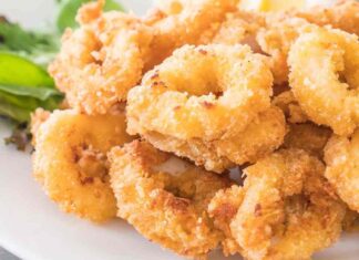Anelli di calamari fritti