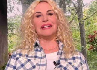 Antonella Clerici stoccata in diretta - RicettaSprint