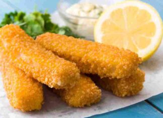 Bastoncini di pesce fatti in casa - RicettaSprint