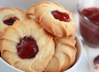 Biscotti vegani alla marmellata