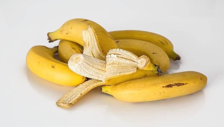 Buccia di banana per illuminare il viso RicettaSprint