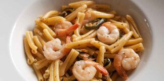 Casarecce con zucchine e gamberetti