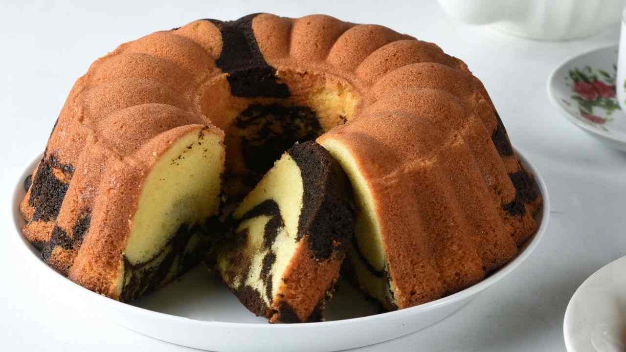 Ciambellone marmorizzato alla ricotta