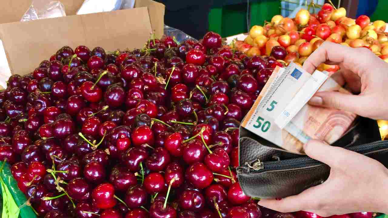 Ciliegie in vendita al supermercato