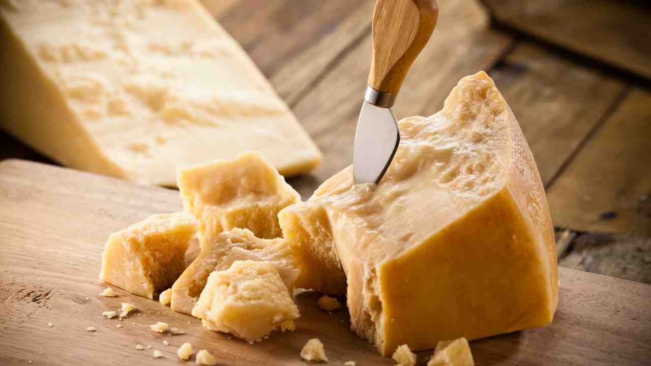 Come conservare il parmigiano in estate - RicettaSprint