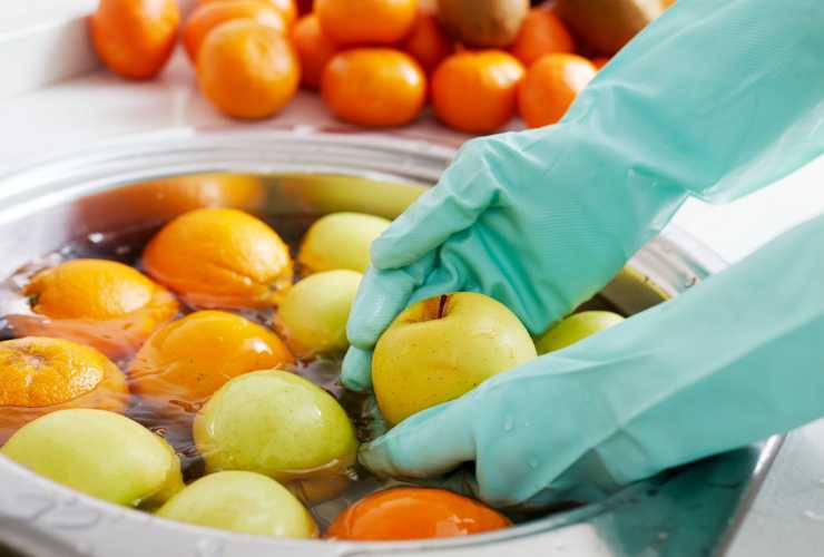 Come lavare frutta e verdura - RicettaSprint