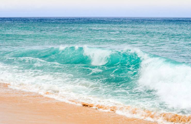 Mare e spiaggia di pomeriggio