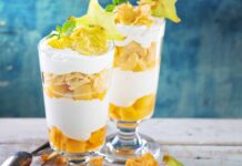 Per una pausa fresca, golosa, esotica e irresistibile ecco la coppa che fa a caso tuo, buona da leccarsi i baffi Coppa yogurt cereali e mango RicettaSprint