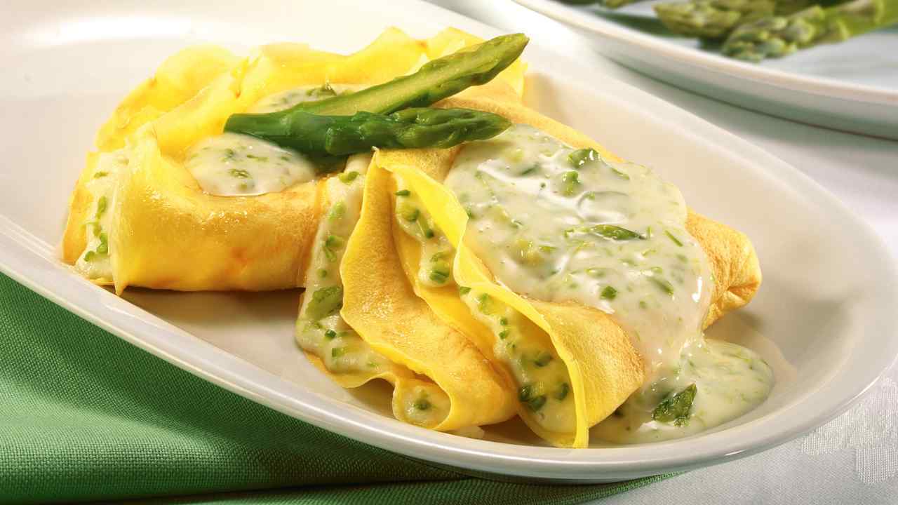Crespelle ripiene di asparagi RicettaSprint