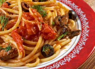 Da quando gli spaghetti alla puttanesca li faccio con il tonno in tranci fresco non mi batte nessuno, neanche mia suocera mi batte