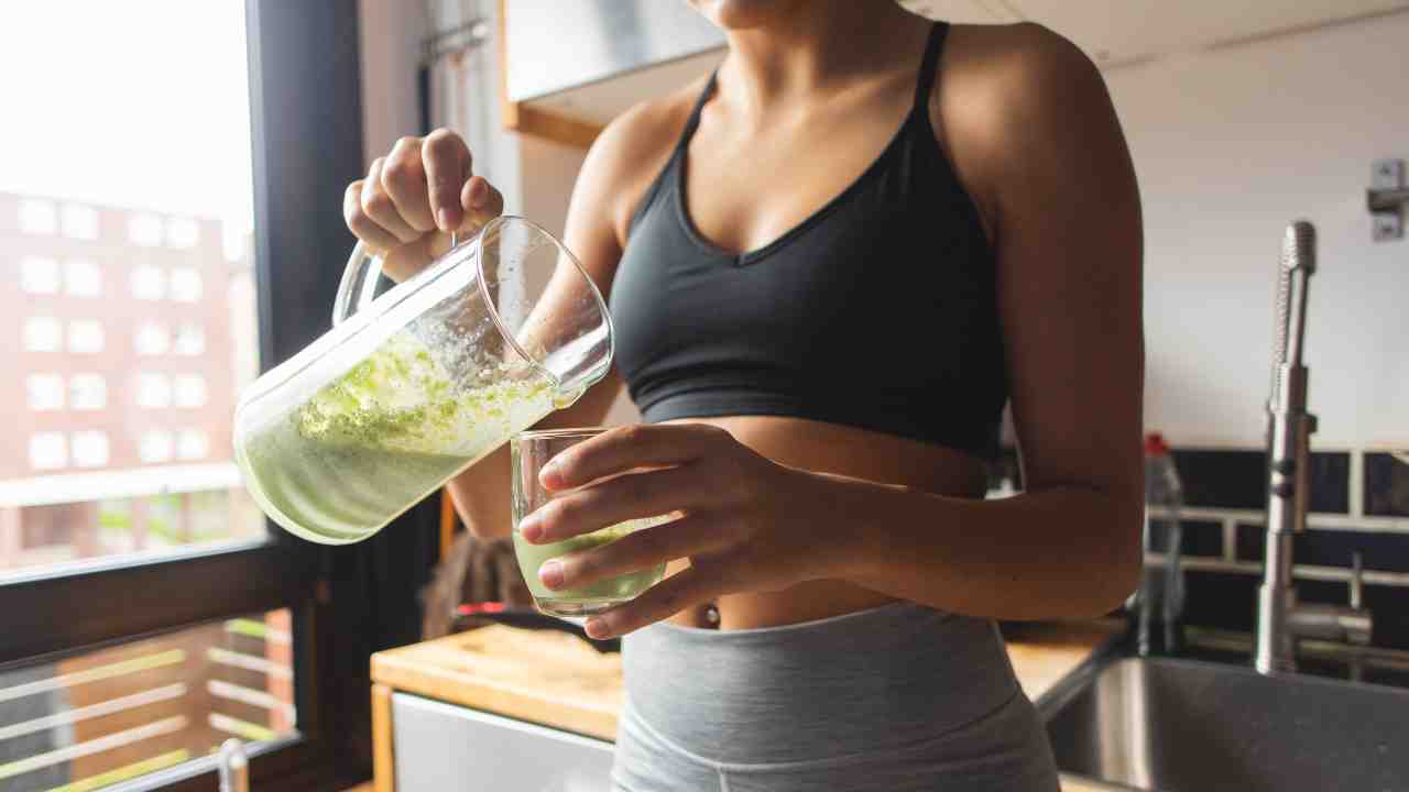 Detox liquido pancia piatta - RicettaSprint