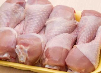 Dove buttare le vaschette della carne - RicettaSprint
