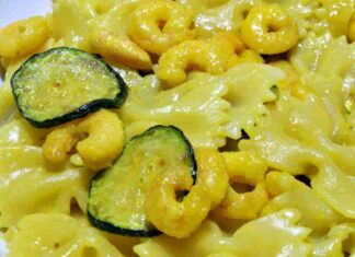 Farfalle zucchine e gamberi